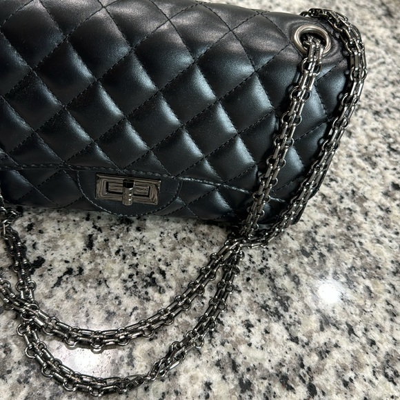 New quilted chain strap dual Crossbody or shoulder back~ - Picture 6 of 11